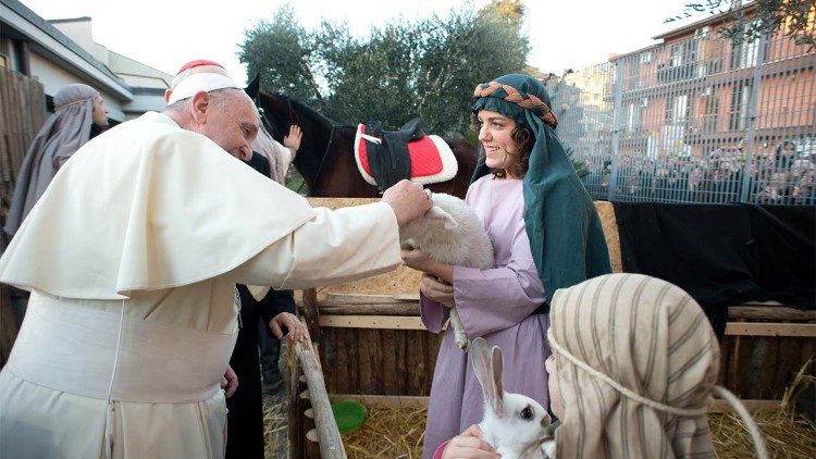 Papa Francesco visitò nel 2014 il presepe vivente nella parrocchia di San'Alfonso de Liguori di Roma