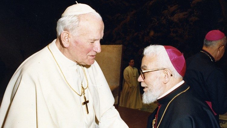 Monsignor Toppi con san Giovanni Paolo II