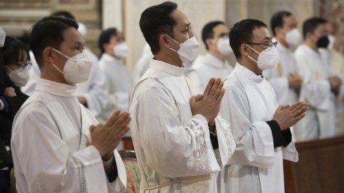 Sínodo, carta a los sacerdotes: que la Iglesia sea una casa acogedora