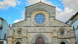 Cattedrale-di-Consenza-Calabria--ItaliaAEM.jpg