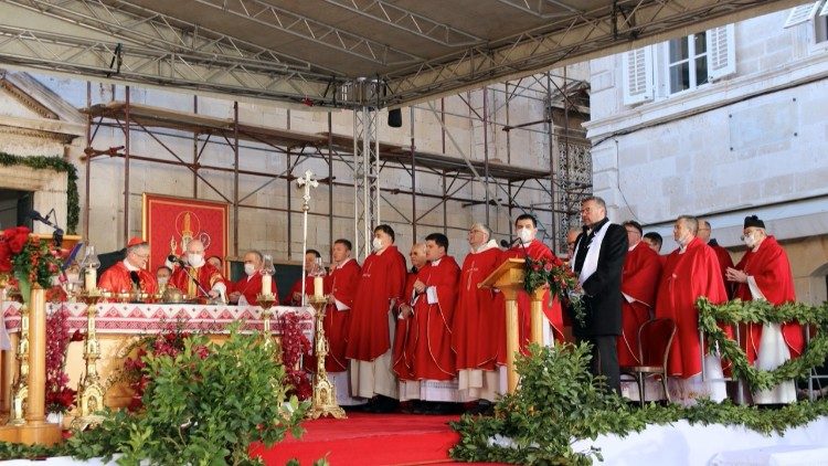 Cardinal Cupich concelebrates Mass in Dubrovnik
