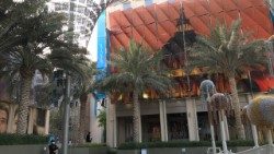 Expo-Dubai-padiglione-santa-sede-esterno-cupola-San-Pietro-1.jpg