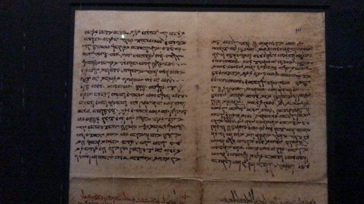 O palimpsesto da "Casa da Sabedoria" de Bagdá, em exposição no pavilhão da Santa Sé