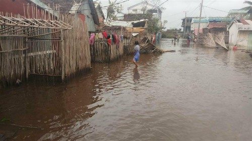 Madagascar ancora in ginocchio, ad una settimana dal ciclone Batsirai