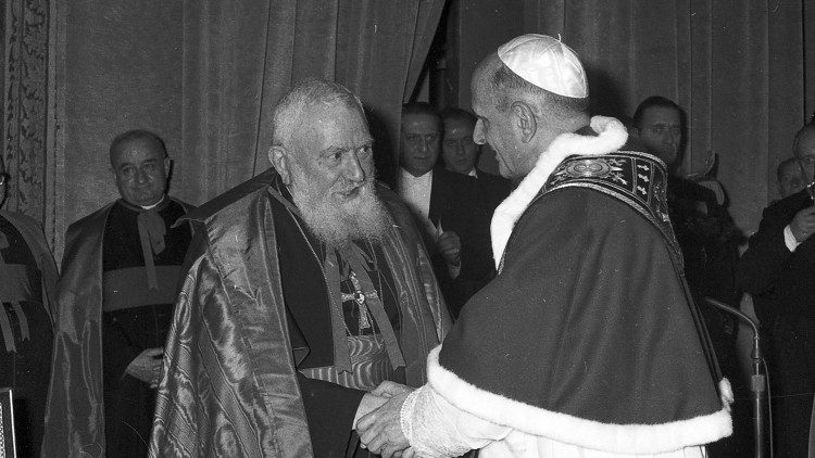 O cardeal Eugène Tisserant com o Papa Paulo VI