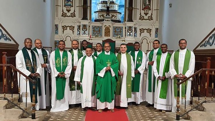 Sacerdotes da diocese de Mindelo (Cabo Verde), em retiro anual, na cidade de Ribeira Brava