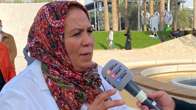 مقابلة مع السيدة لطيفة بن زياتن