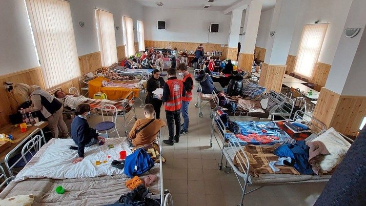 Ajudas da Caritas Hungria a refugiados ucranianos 02.03.2022