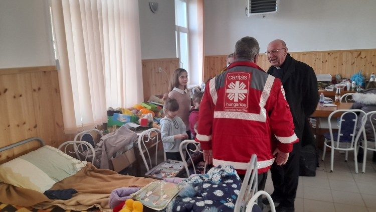 Caritas Hungary aiding Ukrainian refugees