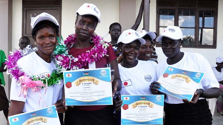 South Sudan: participants in a UNIDO development project for women and IDPs