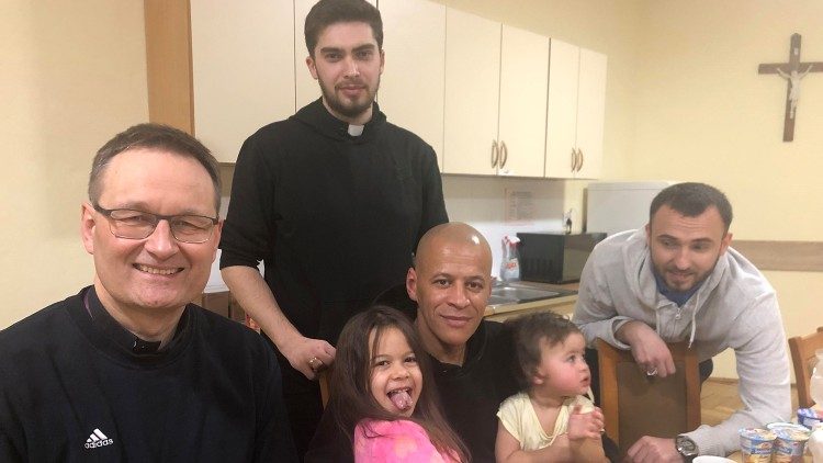 Jesuit Refugee Service na acolhida a refugiados ucranianos em Gdy, Polônia
