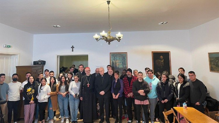 Un momento della missione del cardinale Czerny in Ungheria e Ucraina