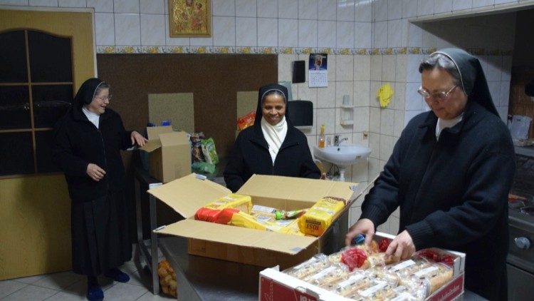 Ukraina: księża i zakonnice z zagranicy zostają na miejscu