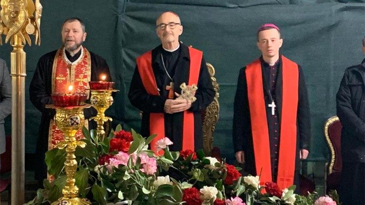 Prière pour la paix avec le cardinal Czerny à Uzhgorod