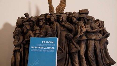 Migranti, nuovi orientamenti della Santa Sede per una pastorale interculturale