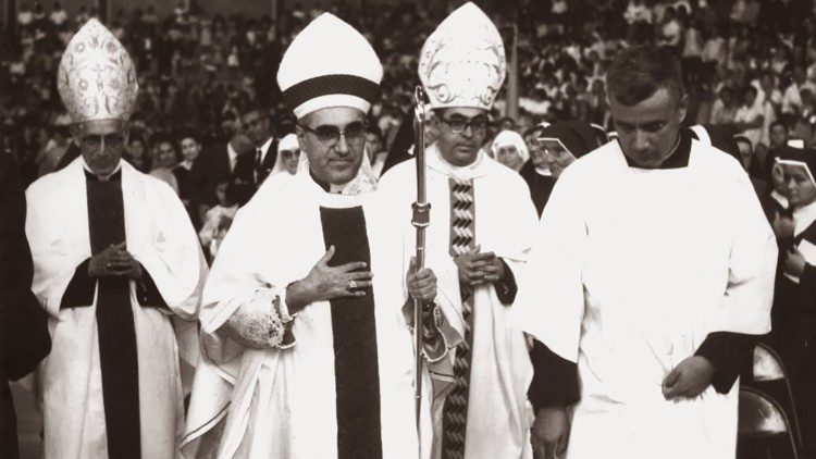 Monseñor Romero y el Padre Rutilio Grande