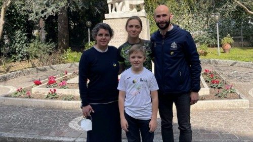 Victoria: da Kiev con il figlio, via Varsavia, per la Maratona di Roma in gialloblu