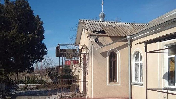 Пострадавший от бомбардировки храм в г. Николаев