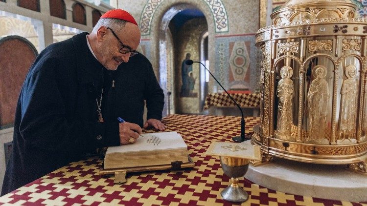 Kardinolas M. Czerny Ukrainiečių graikų katalikų Šv. Sofijos bazilikoje Romoje 2022 m. balandžio 3 d.