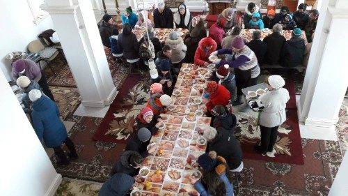Ukraine: Nothilfe mit „fünf Broten und zwei Fischen“