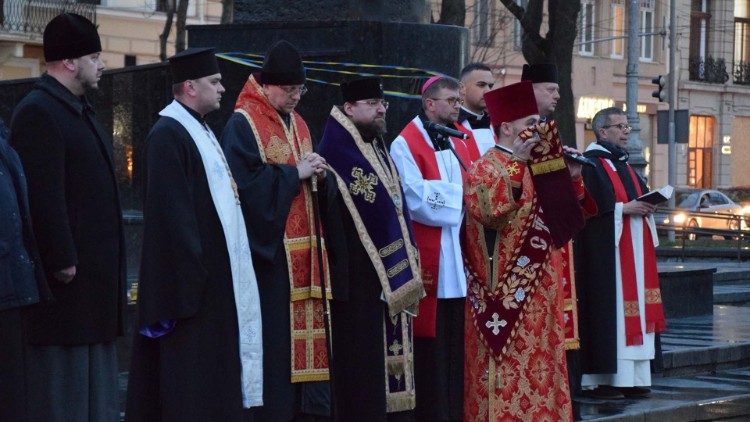 Lwów: modlitwa ekumeniczna za poległych i zamordowanych 