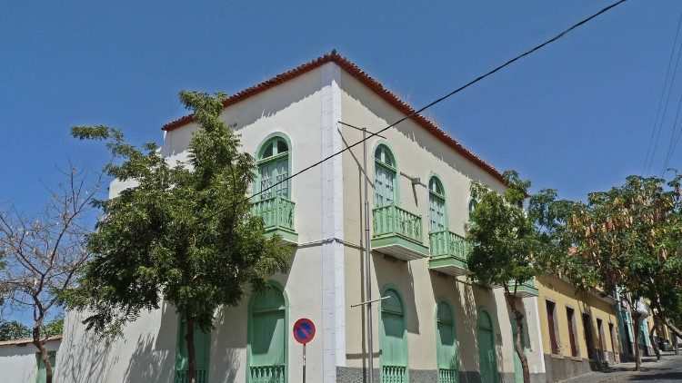 Cabo Verde - Casa típica da cidade de São Filipe, ilha do Fogo