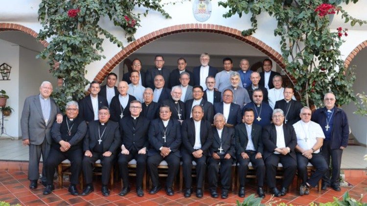 Los obispos de la Conferencia Epicopal Boliviana