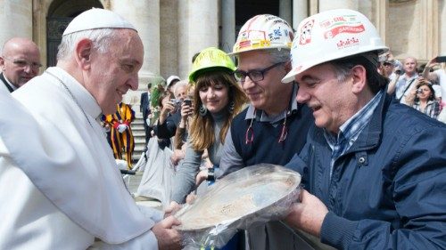 1er mai: le Pape exhorte à un travail digne pour tous