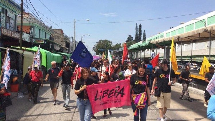 Manifestación de la red Libera contra las mafias y el crimen organizado (Foto: Red Libera)