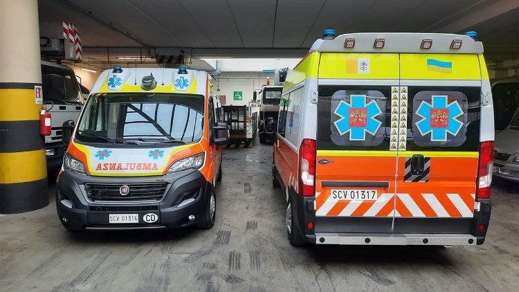 As ambulâncias doadas pelo Papa
