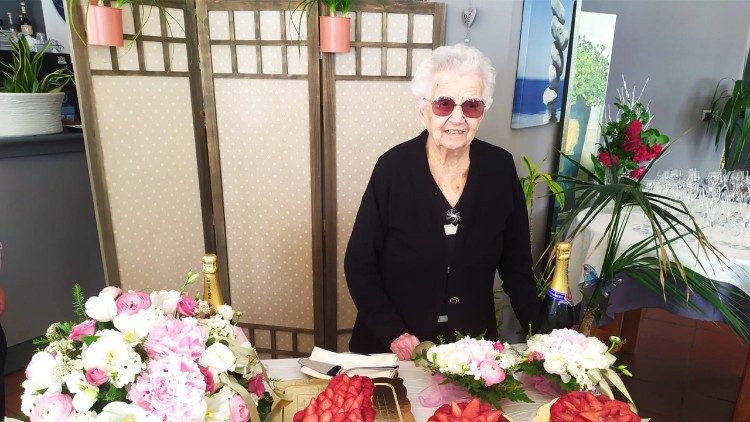 La signora Angelina Creazzo nel giorno del suo 100.mo compleanno