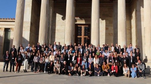 I-partecipanti-all-incontro-Caritas-europa-di-Atene-May-2022-1.jpeg