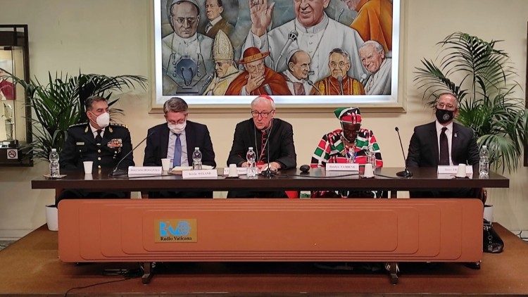 Vertreter der Santa Marta Group bei der Pressekonferenz am Sitz von Vatican News