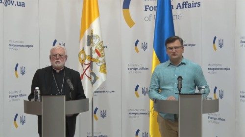 Mgr Gallagher en Ukraine: le Saint-Siège persévère dans la recherche de paix