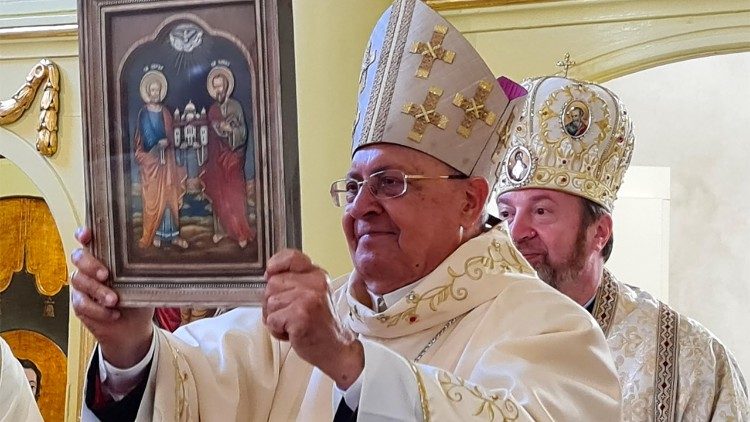 Un momento della visita del cardinale Leonardo Sandri in Romania