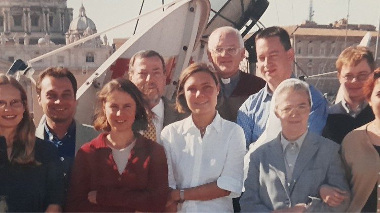Die Redaktion von Radio Vatikan vor etwa 25 Jahren