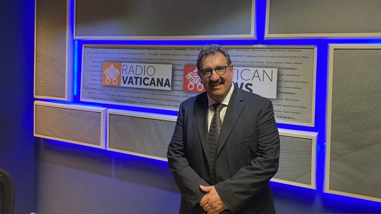 O apresentador de TV visitou os estúdios da Rádio Vaticano-Vatican News