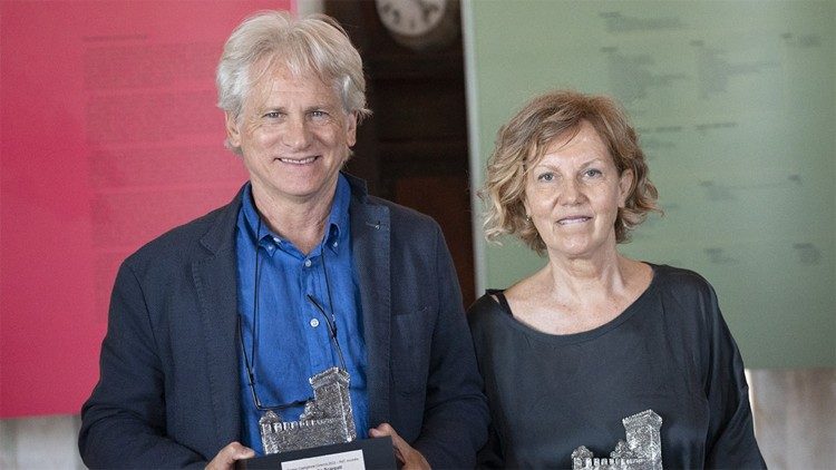 Giulio Scarpati e Nora Venturini premiati dalla Feds a Castiglione del Lago (Perugia). Foto Karen Di Paola