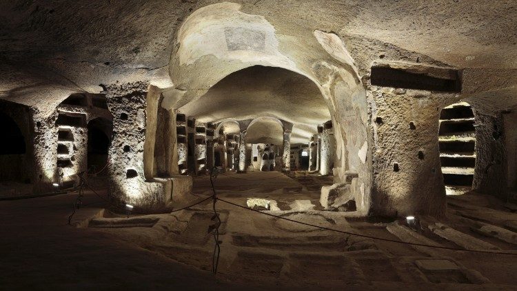 Catacombe di San Gennaro, livello superiore e Basilica adjecta .