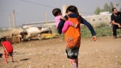 Bambini-in-campo-profughi-in-Siria.jpg