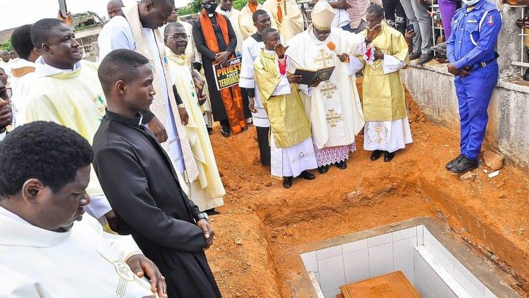 Funeral of Fr. Vitus Borogo (Source: Facebook page of the Archdiocese of Kaduna)