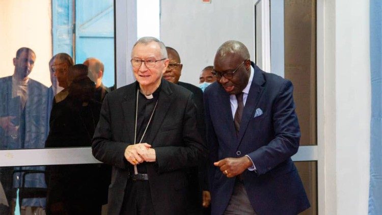 2022.07.02  Ziara ya Kardinali Parolini jijini Kinshasa na  Sudan Kusini