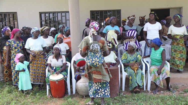 Donne africane coinvolte in un progetto dell'Associazione Apurimac