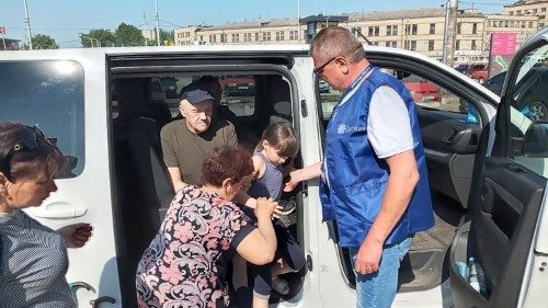 „Caritas Mariupol“ hilft noch von der Ferne der gemarterten Stadt
