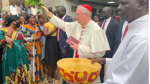À Juba, le cardinal Parolin exhorte à cesser les luttes fratricides