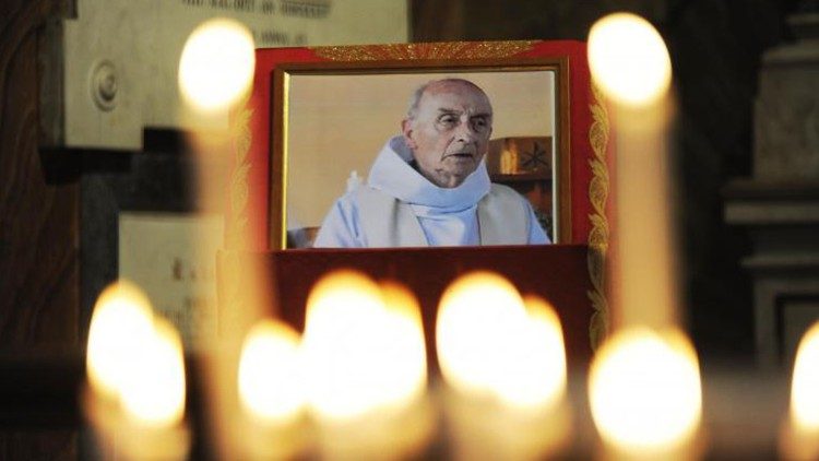 Padre Jacques Hamel foi morto em 26 de julho de 2016