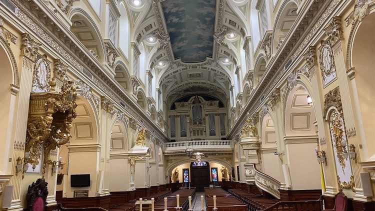 Interior da Catedral de Quebec