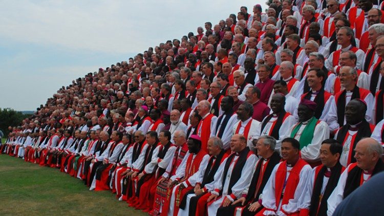 Anglikonų Bažnyčios vyskupai Kente
