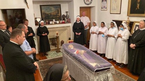Pápežský ceremoniár viedol obrad v byte zosnulého kardinála Jozefa Tomka