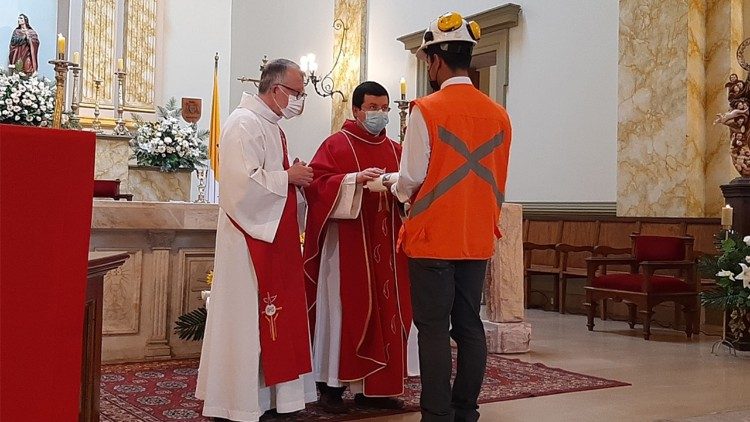 El Obispo de Rancagua valoró el trabajo de los mineros en el día de San Lorenzo